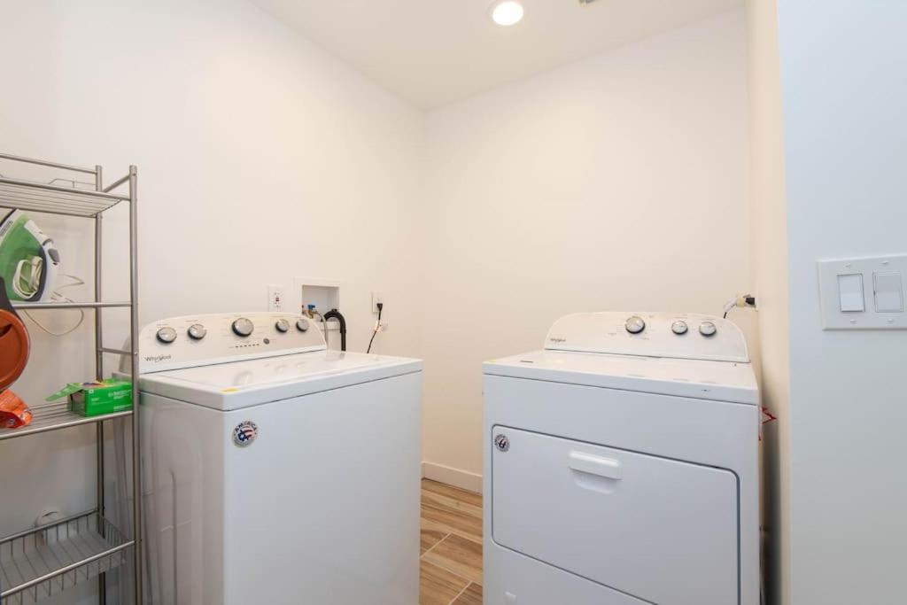 Apartment Lovely 2bedroom With Free Parking On Premise *