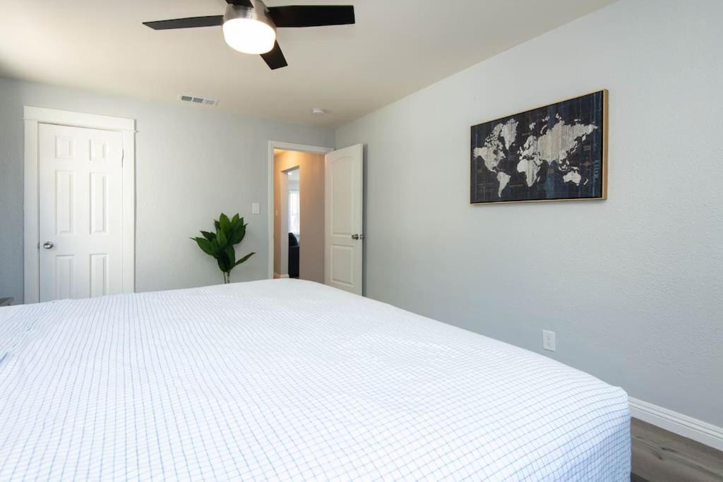 Lovely 2bedroom With Free Parking On Premise Los Angeles